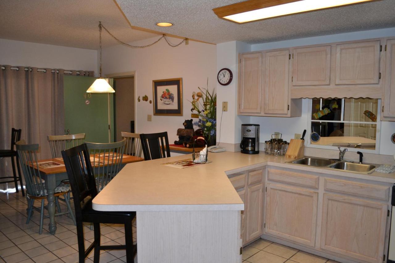 River Place Condos #410 3Bd 鸽子谷 外观 照片